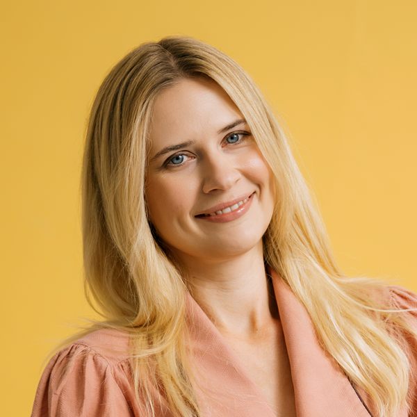 Mgr Karolina Zawrotniak — psycholog, seksuolog, psychotraumatolog, założycielka centrum oddech, Poznań